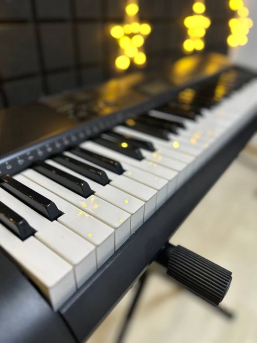 Синтезатор CASIO крута модель!!! Цифрове піаніно, клавіши