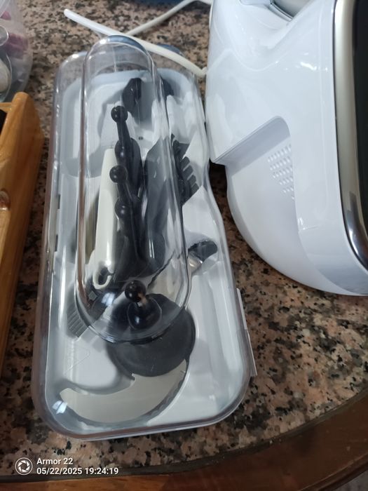 Vendo robô de cozinha Moulinex