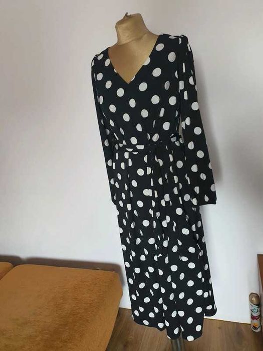 Sukienka maxi w grochy reserved rozmiar M