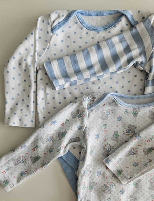 Zestaw, komplet 5 x body dziecięce; 74; niebieskie
Rozmia