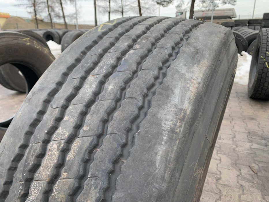 385/65R22.5 Opona BRIDGESTONE R179+ 10-11mm Naczepa R 179