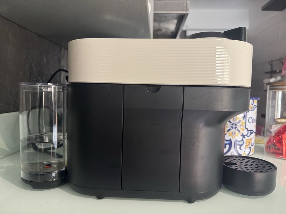 Máquina Nespresso Vertuo