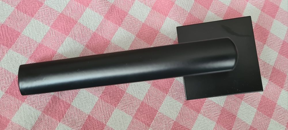 Klamka Gamet UNICO czarny mat model DH-40-26J-LLPM30-KW-A, nowa !