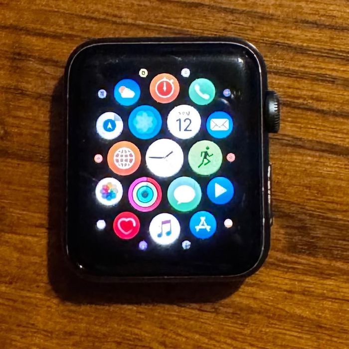 Apple Watch Series 3 GPS 42mm — Completo com Extras