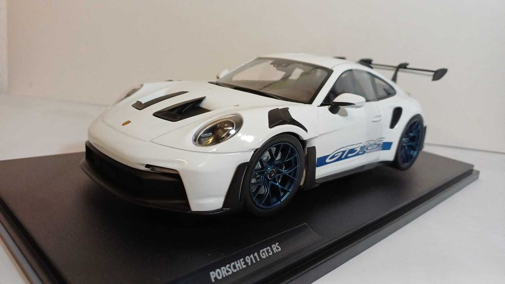 1/18 Porsche 911  GT3 RS - Solido