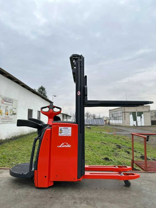 Навантажувач штабелер 1322* Linde L14АР 1,4т 470см