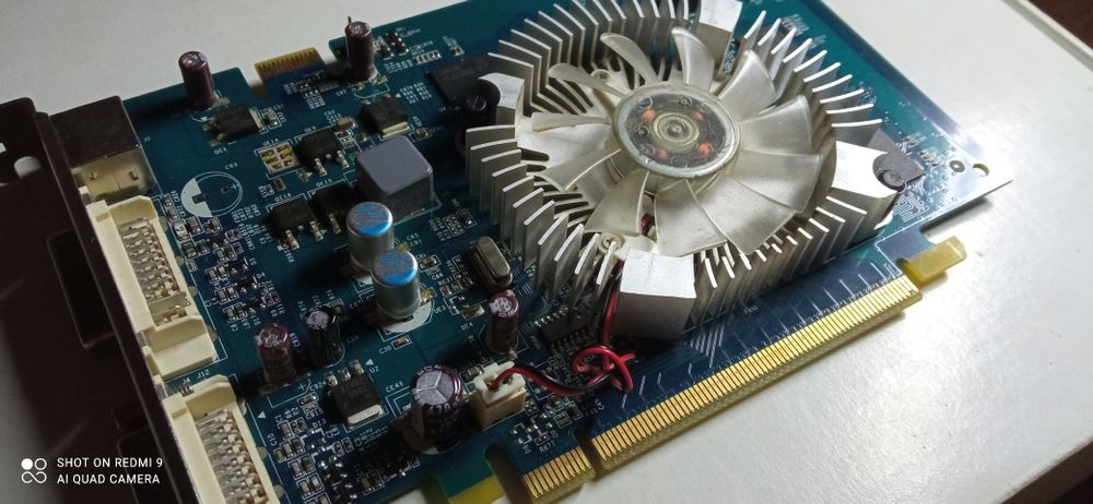 Продам відеокарту GeForce 8600 GT