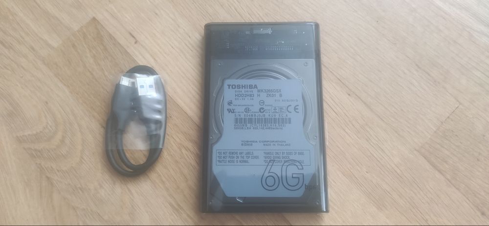 Зовнішній жорсткий диск usb3.0, 2.5 Toshiba 320Gb(28 днів напрацювання
