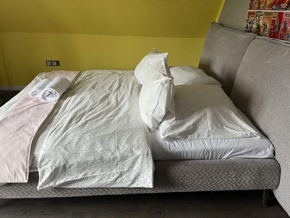Kare Desing sofa łóżko