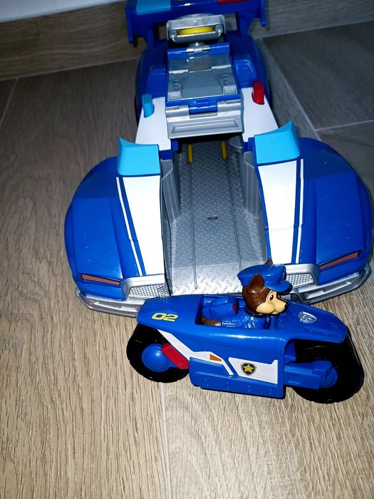 Super carro de corrida da patrulha canina