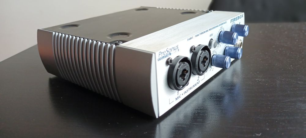 Interface de Áudio PreSonus FireBox – Como Nova!