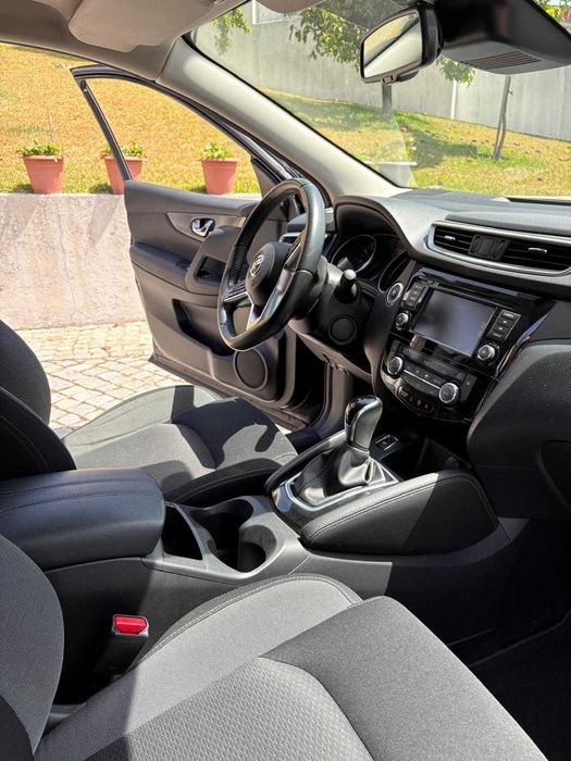 Nissan Qashqai 1.3 DIG-T N-GO LED Xtronic
