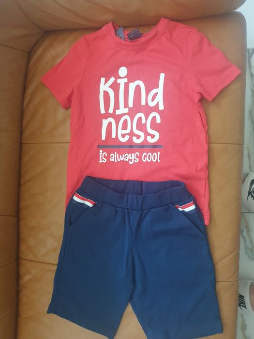 2x zestawy bawelniane T-shirt +spodenki r. 122 bliźniaki