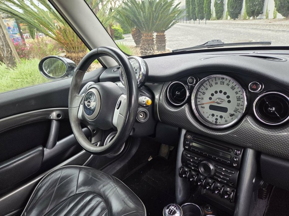 Mini Cooper Gasolina/ GPL versão Parklane  Lindo