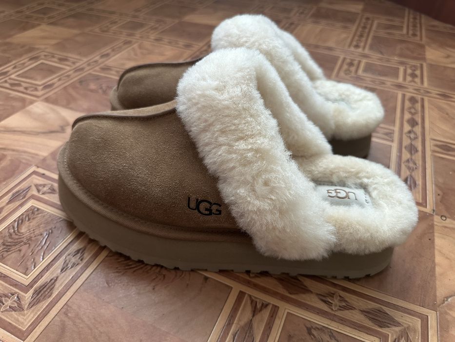 Замшеві капці UGG