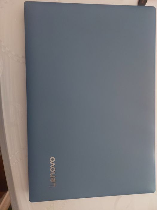 2x laptop - Acer + Lenovo