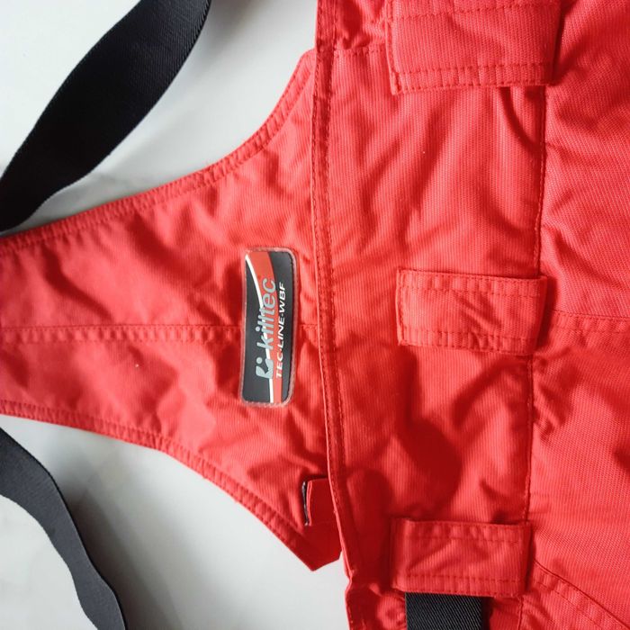 Spodnie na sporty zimowe.