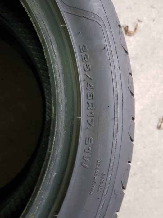 Opona  letnia Goodyer jedna sztuka  225/45/17