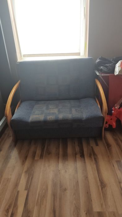 Sofa dwuosobowa niebieska