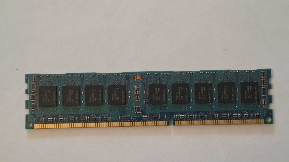 Pamięć HYNIX HMT351R7BFR8A-H9 T7 AB 4GB DDR3 PCL3L-10600R
