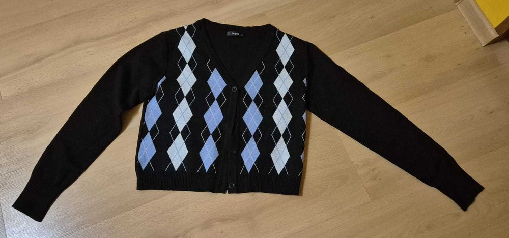 Damski sweterek w romby rozmiar S