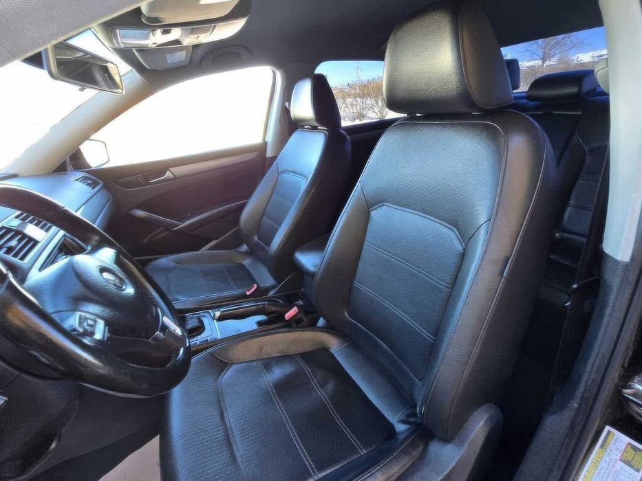 Volkswagen Passat Wolfsburg Edition      2014