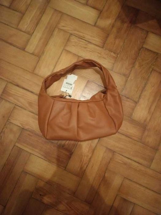 Mala de ombro castanha