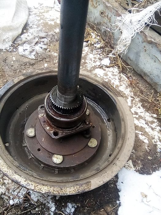 Продам полуось нива