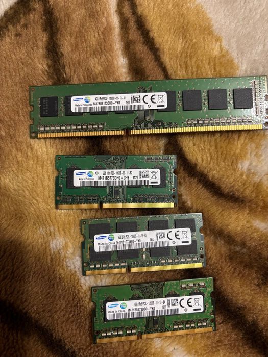Комплект DDR3 пам’яті Samsung 4+8+4+2 ГБ