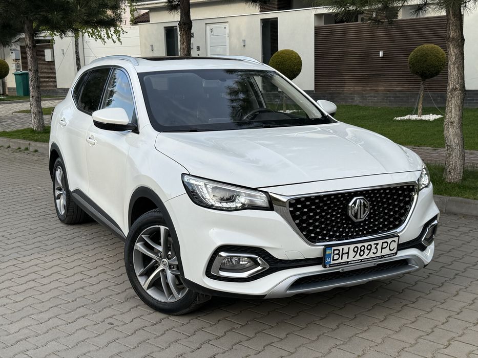 MG HS 2021г 1.5 бензин автомат