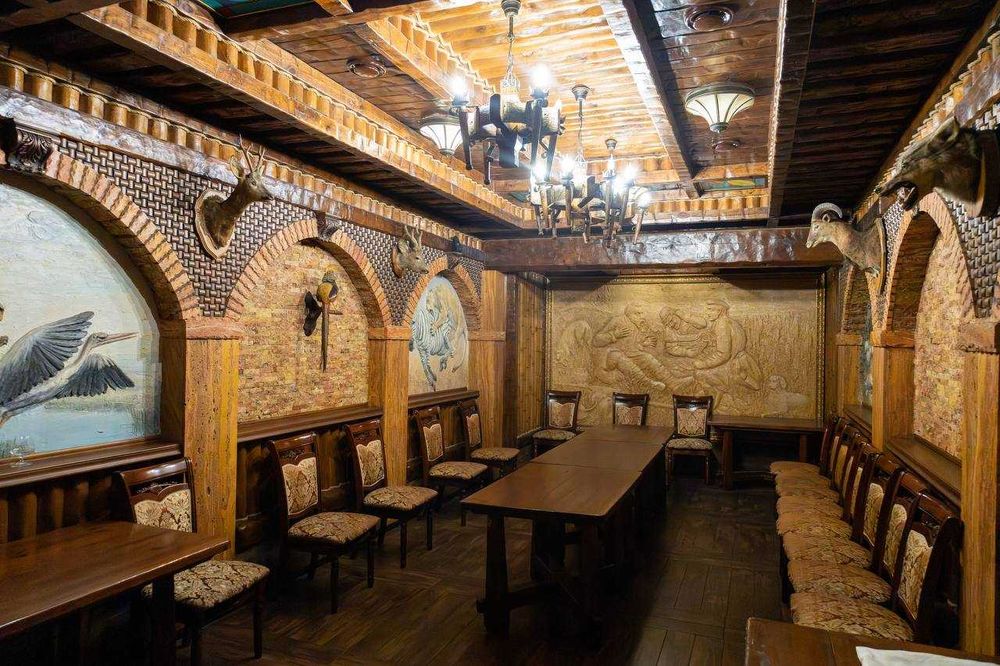 Продаж ресторан 650м2 Арарат вул. Гната Юри 12А без комісії