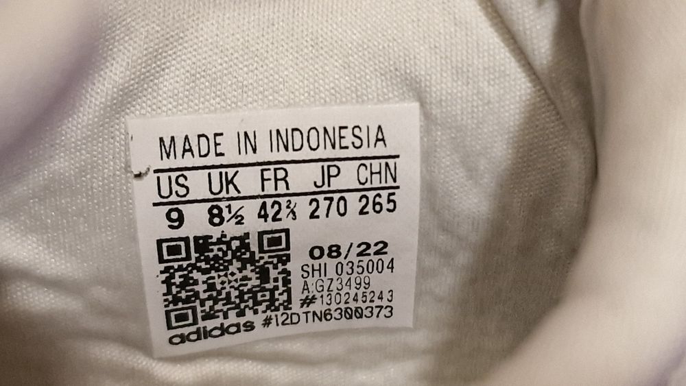 Кросівки Adidas Swift Run 22 Originals.Розмір 42.5