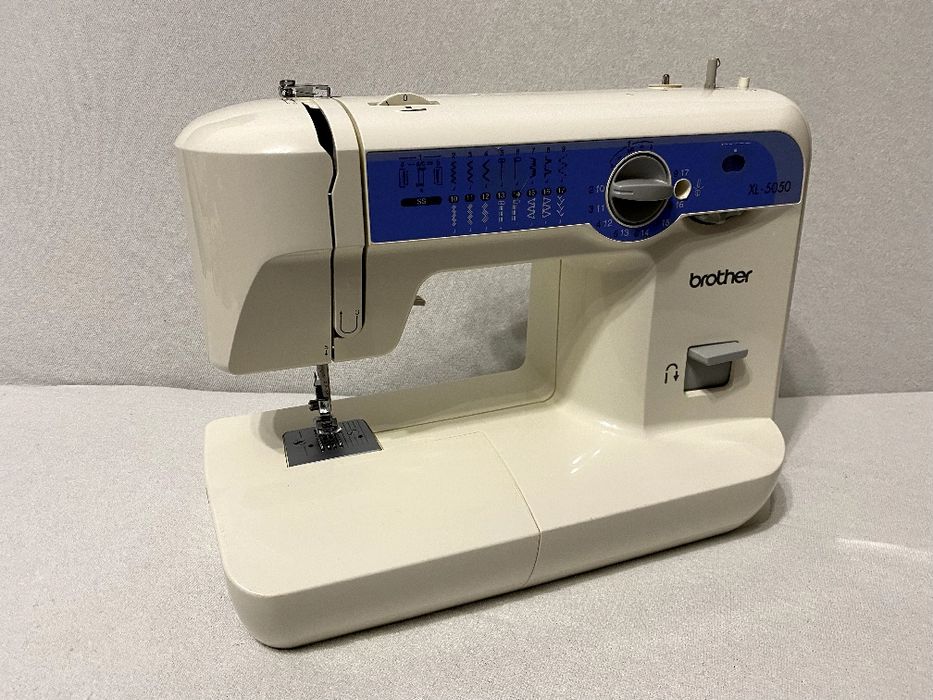 Швейная машинка Brother XL5050 швейна машина