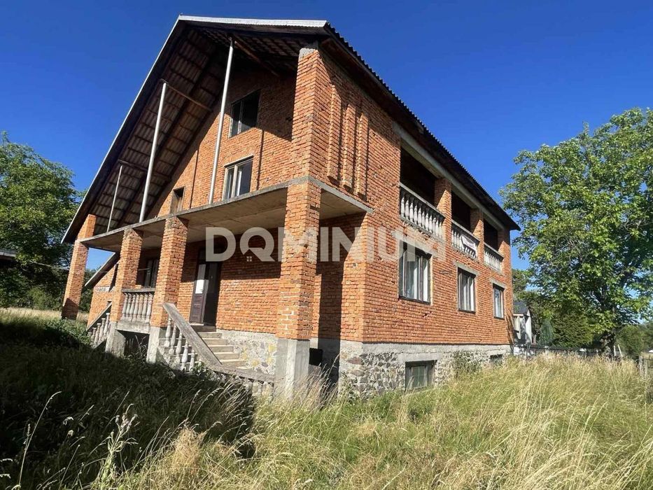 Продається будинок в селі Золотарьово