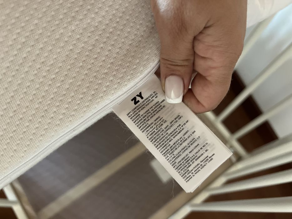 Berço ikea com colcao viscoelastico Zy incluido