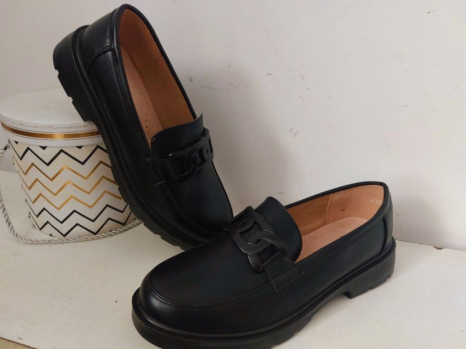 Obuwie damskie Lancuch.na stabilnej spodzie miękkie i szersze 37