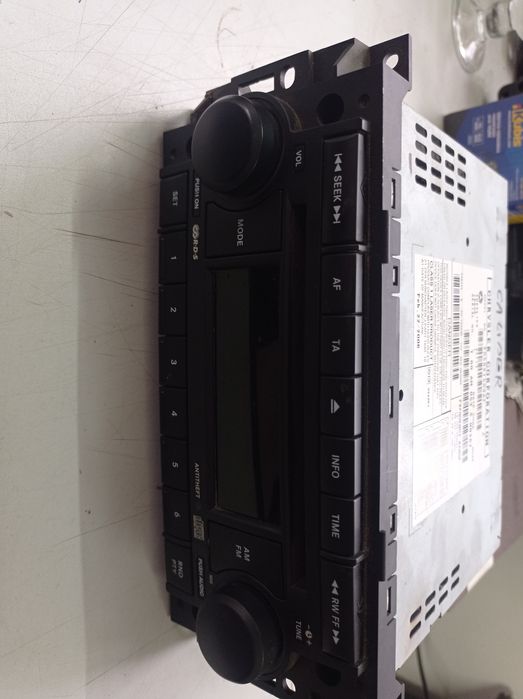 Магнітола CD Dodge caliber 2006р 05091509AF