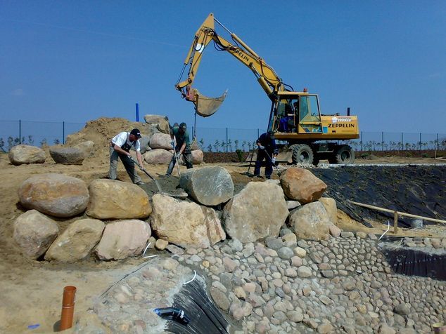 Wynajem koparka minikoparka koparko ładowarka sprzęt budowlany