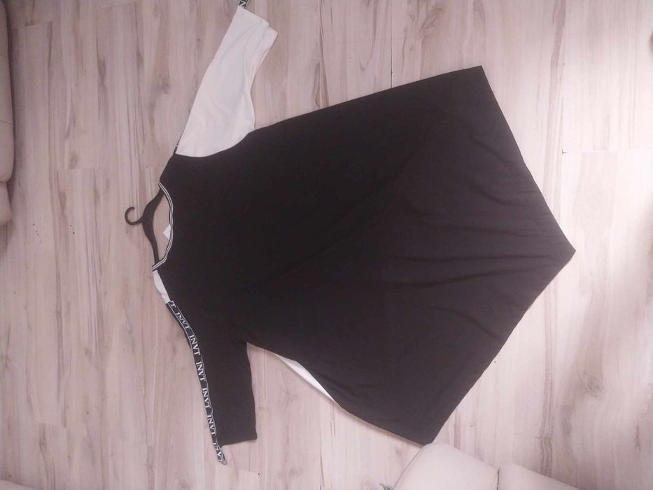 B.obszerna tunika 4xl -50%