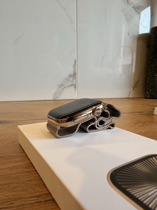 Apple watch 10 42mm titan