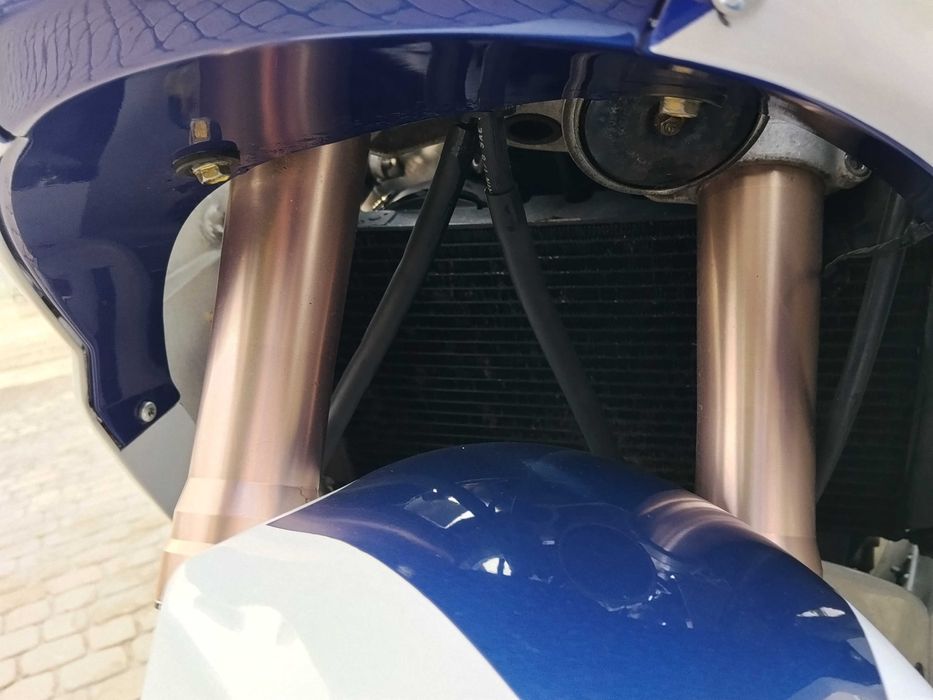 Продам YMAXA YZF750R