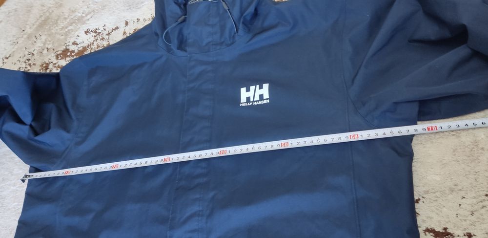 Оригінальна вітрівка Helly Hansen