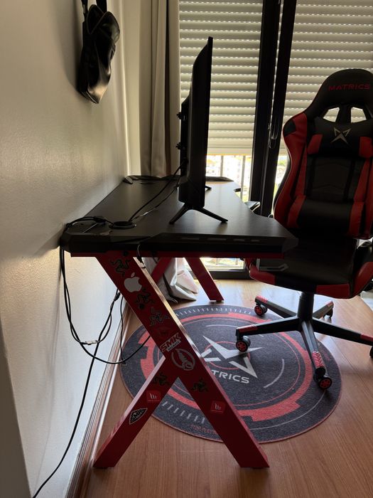 Mesa gaming para despachar