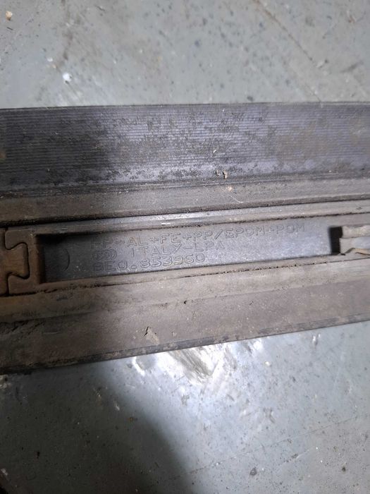 listwa dolna lewa lub prawa przód lub tył audi a4 b6 b7