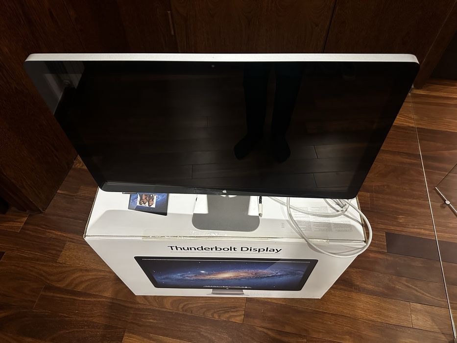 Apple Thunderbolt Display 27”