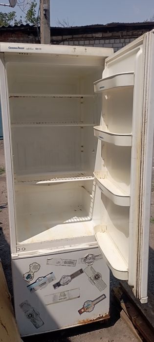 Холодильник продам