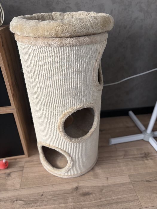 Drapak tuba lezanka bezowy