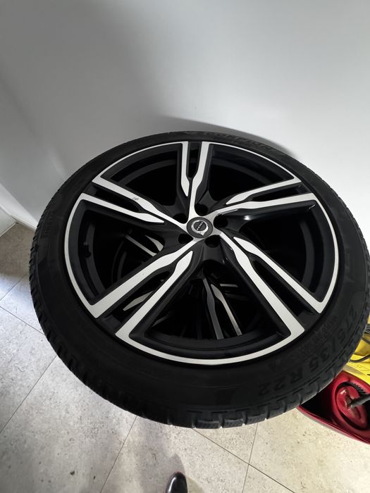 sprzedan 4 felgi z oponami 275/35R22