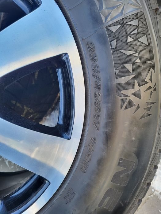 Koła zimowe 17 Mercedes ML W164 R W251 235/65R17 Nexen 5x112 ET56