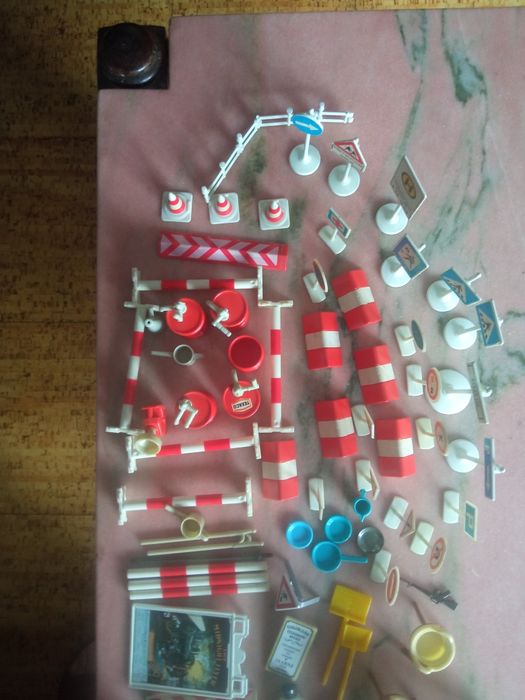 Variados acessórios da Playmobil